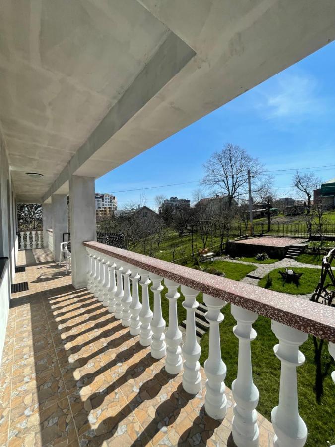 Bed and Breakfast У Михайла à Trouskavets Extérieur photo